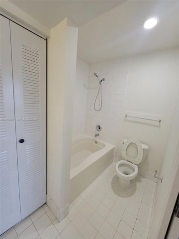 2051 Renaissance Blvd 304, Miramar, FL 33025