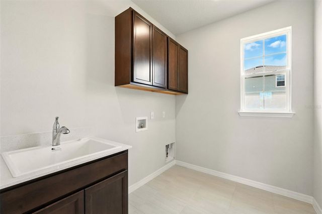 276 SUMMER PINE STREET, Winter Garden, FL 34787