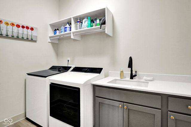 1939 Granville Drive, Westfield, IN 46074