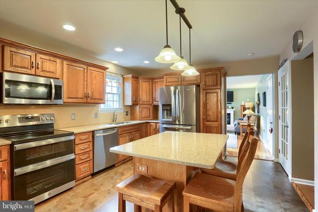 4709 LAUREL RIDGE DR, Harrisburg, PA 17110