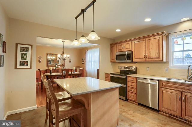 4709 LAUREL RIDGE DR, Harrisburg, PA 17110