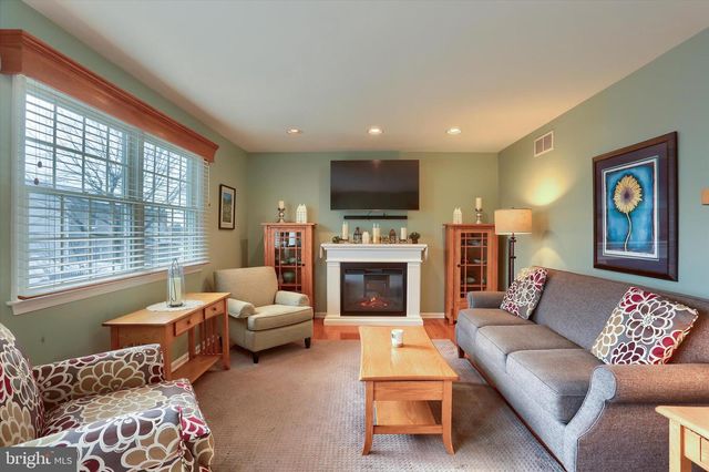 4709 LAUREL RIDGE DR, Harrisburg, PA 17110