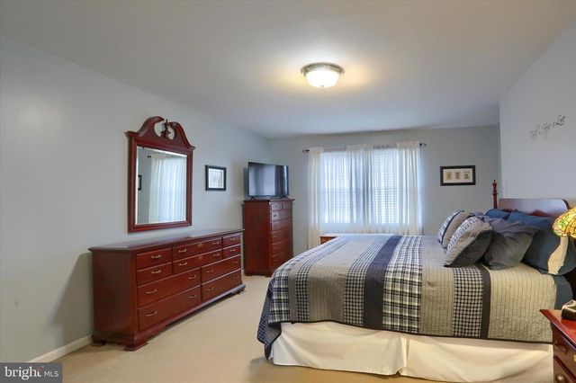 4709 LAUREL RIDGE DR, Harrisburg, PA 17110