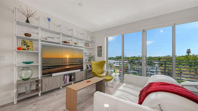 1709 N TAMIAMI TRAIL 522, Sarasota, FL 34234
