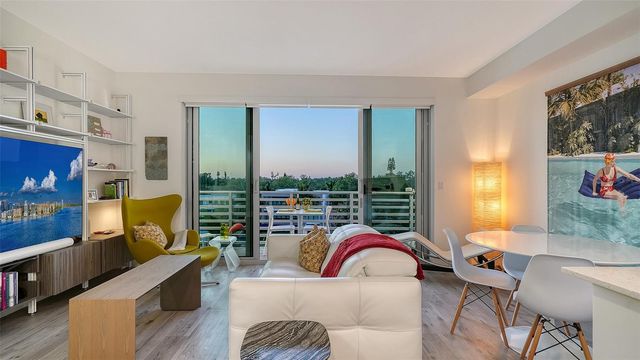 1709 N TAMIAMI TRAIL 522, Sarasota, FL 34234