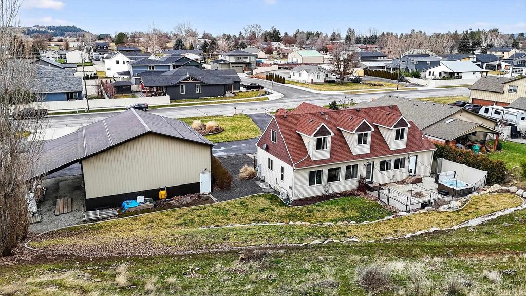 1003 S Henry Rd, Greenacres, WA 99016 photo 1
