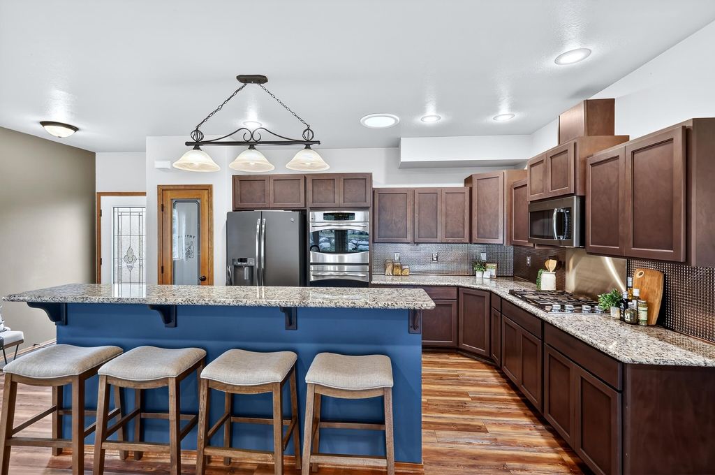 1003 S Henry Rd, Greenacres, WA 99016 photo 2