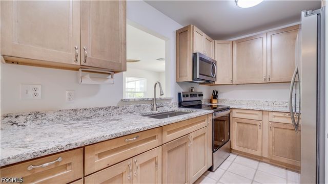 2763 Sanderling CT, St James City, FL 33956