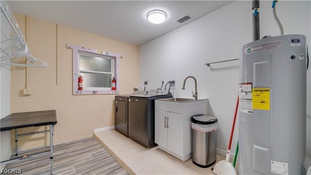 2763 Sanderling CT, St James City, FL 33956