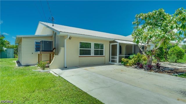 2763 Sanderling CT, St James City, FL 33956
