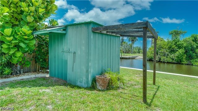 2763 Sanderling CT, St James City, FL 33956