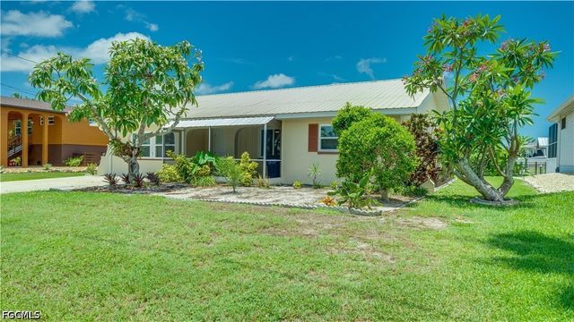 2763 Sanderling CT, St James City, FL 33956