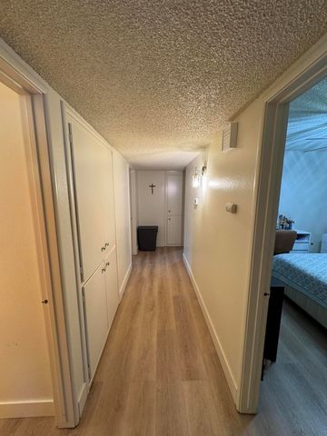 201 E Lois Avenue, Tulare, CA 93274