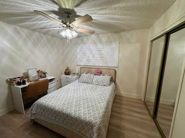 201 E Lois Avenue, Tulare, CA 93274