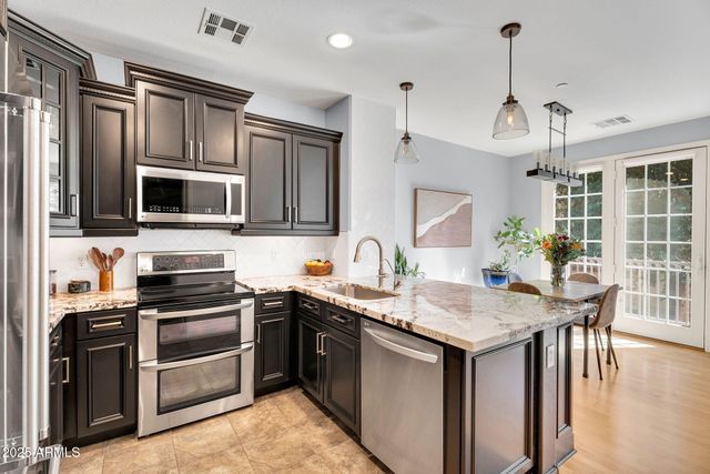 2446 E ROMA Avenue, Phoenix, AZ 85016