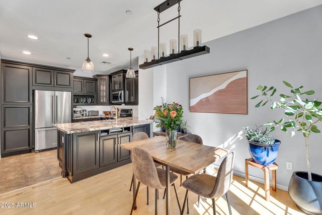 2446 E ROMA Avenue, Phoenix, AZ 85016