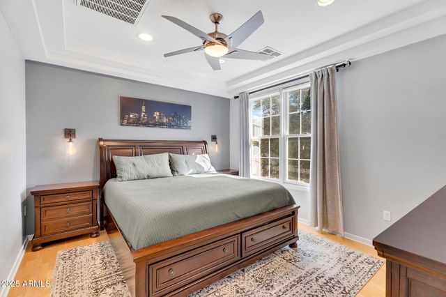 2446 E ROMA Avenue, Phoenix, AZ 85016