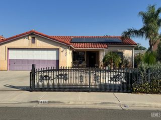 419 Catalina Place, Delano, CA 93215