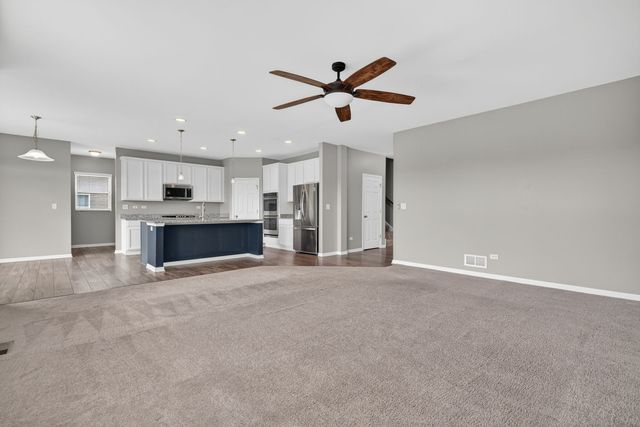 26525 W Old Stage Lane, Channahon, IL 60410