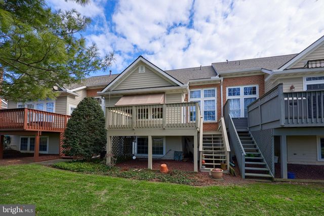 66 FARMVIEW LN, Lititz, PA 17543