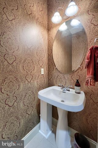 66 FARMVIEW LN, Lititz, PA 17543