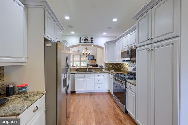 66 FARMVIEW LN, Lititz, PA 17543