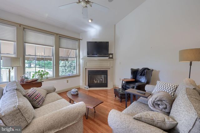 66 FARMVIEW LN, Lititz, PA 17543