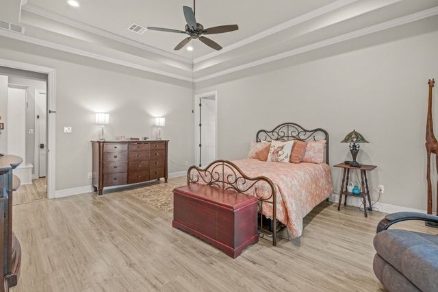 1004 Meadow Wood Terrace, Azle, TX 76020