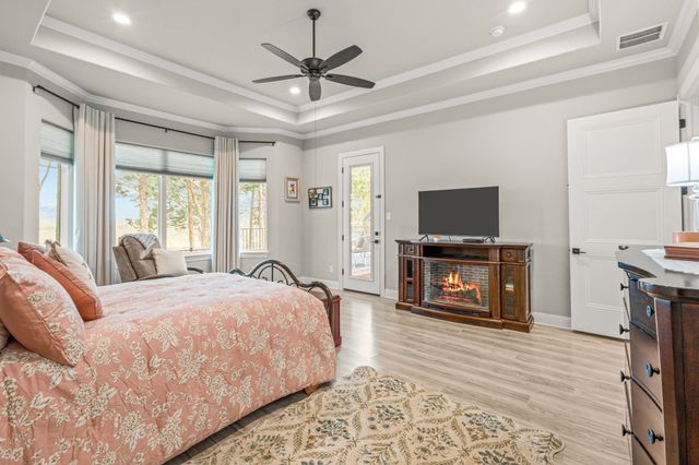 1004 Meadow Wood Terrace, Azle, TX 76020