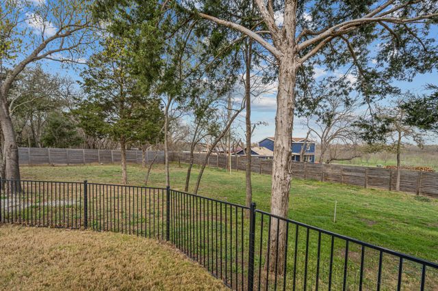 1004 Meadow Wood Terrace, Azle, TX 76020