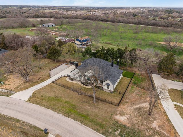 1004 Meadow Wood Terrace, Azle, TX 76020