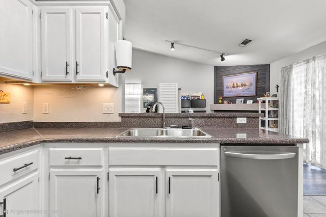 1665 Michelle Dr, Yuba City, CA 95993