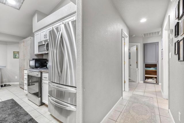 1665 Michelle Dr, Yuba City, CA 95993