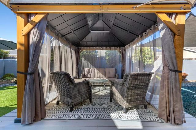 1665 Michelle Dr, Yuba City, CA 95993