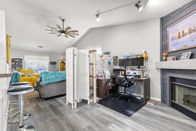 1665 Michelle Dr, Yuba City, CA 95993