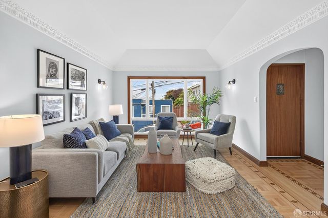 318 Louisburg Street, San Francisco, CA 94112