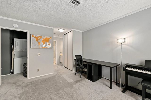 10359 Azuaga 200, San Diego, CA 92129
