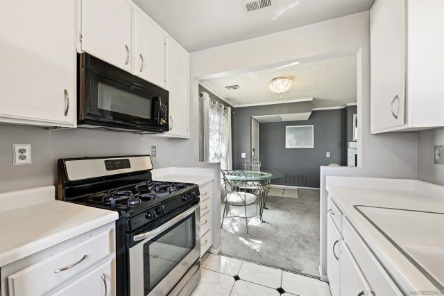 10359 Azuaga 200, San Diego, CA 92129
