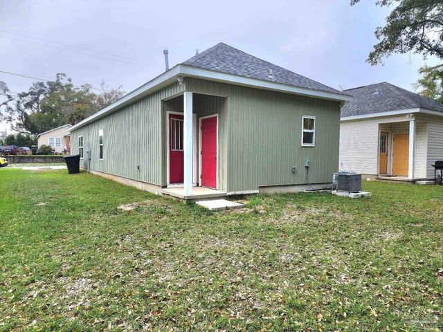 106 S G St, Pensacola, FL 32502