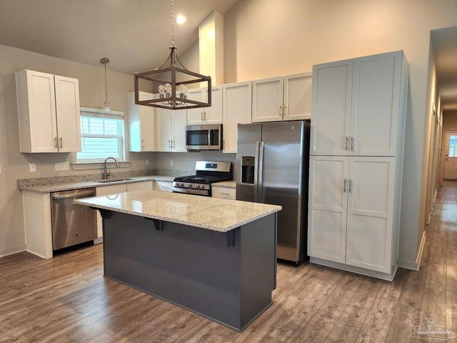 106 S G St, Pensacola, FL 32502