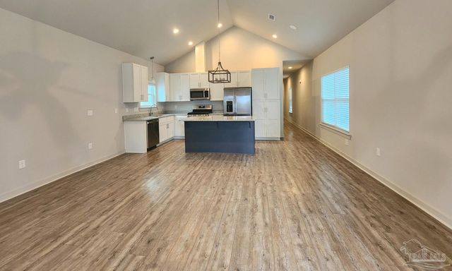 106 S G St, Pensacola, FL 32502