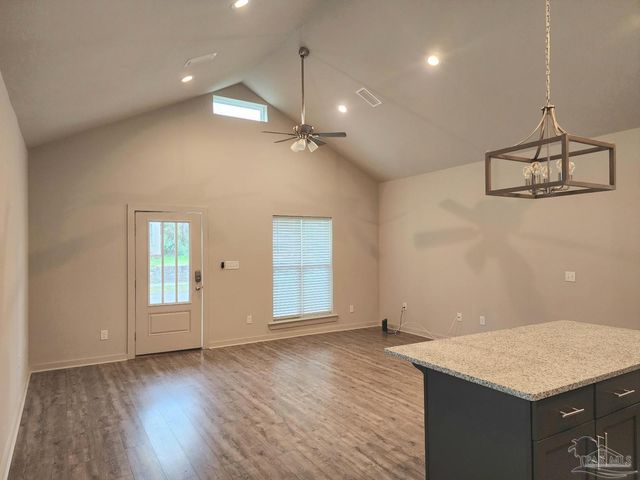 106 S G St, Pensacola, FL 32502