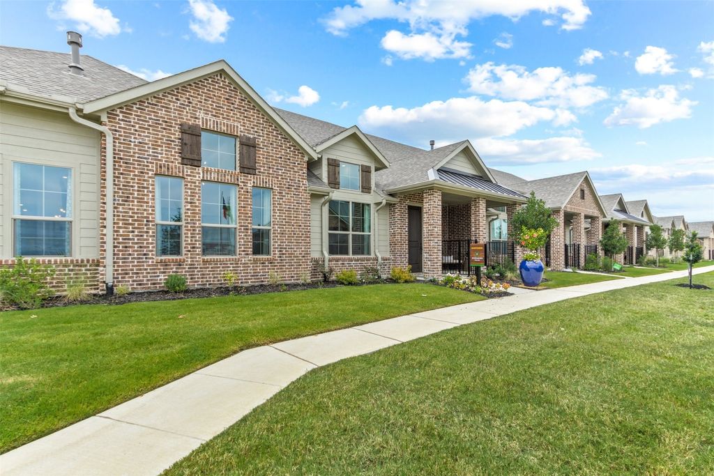 7232 Merlot Place, Grand Prairie, TX 75054
