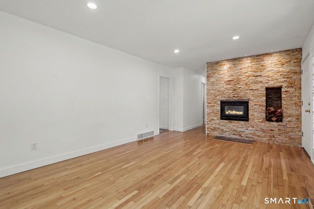 102 Andrews Avenue, Milford, CT 06460