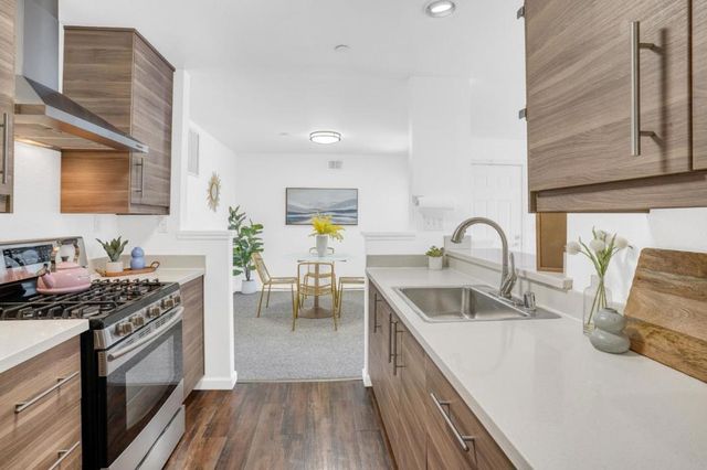 608 Arcadia Terrace 303, Sunnyvale, CA 94085