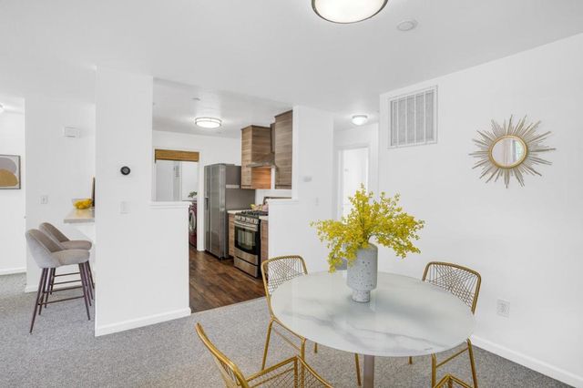 608 Arcadia Terrace 303, Sunnyvale, CA 94085