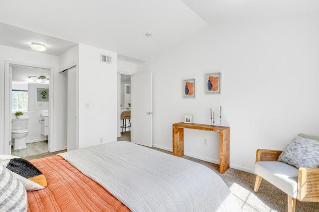 608 Arcadia Terrace 303, Sunnyvale, CA 94085