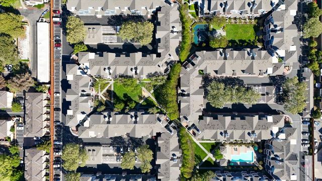 608 Arcadia Terrace 303, Sunnyvale, CA 94085