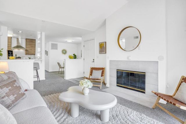 608 Arcadia Terrace 303, Sunnyvale, CA 94085