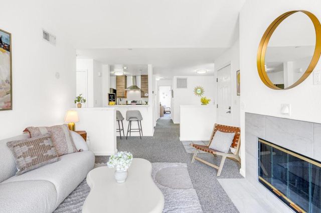 608 Arcadia Terrace 303, Sunnyvale, CA 94085